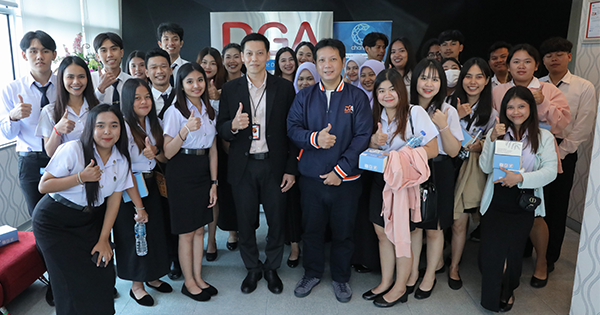 DGA ให้การต้อนรับ คณะอาจารย์และนักศึกษาจาก มหาวิทยาลัยราชภัฏภูเก็ต เข้าเยี่ยมชมศึกษาดูงาน เรื่องแผนพัฒนารัฐบาลดิจิทัลของประเทศไทยและความรู้ความเข้าใจเกี่ยวกับรัฐบาลดิจิทัล