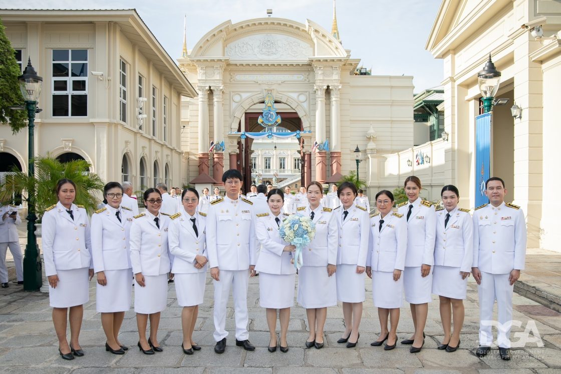 DGA ทูลเกล้าฯ ถวายแจกันดอกไม้เบื้องหน้าพระบรมฉายาลักษณ์ และร่วมลงนามถวายพระพรชัยมงคล สมเด็จพระนางเจ้าสิริกิติ์ พระบรมราชินีนาถ พระบรมราชชนนีพันปีหลวง เนื่องในโอกาสวันเฉลิมพระชนมพรรษา 12 สิงหาคม 2568