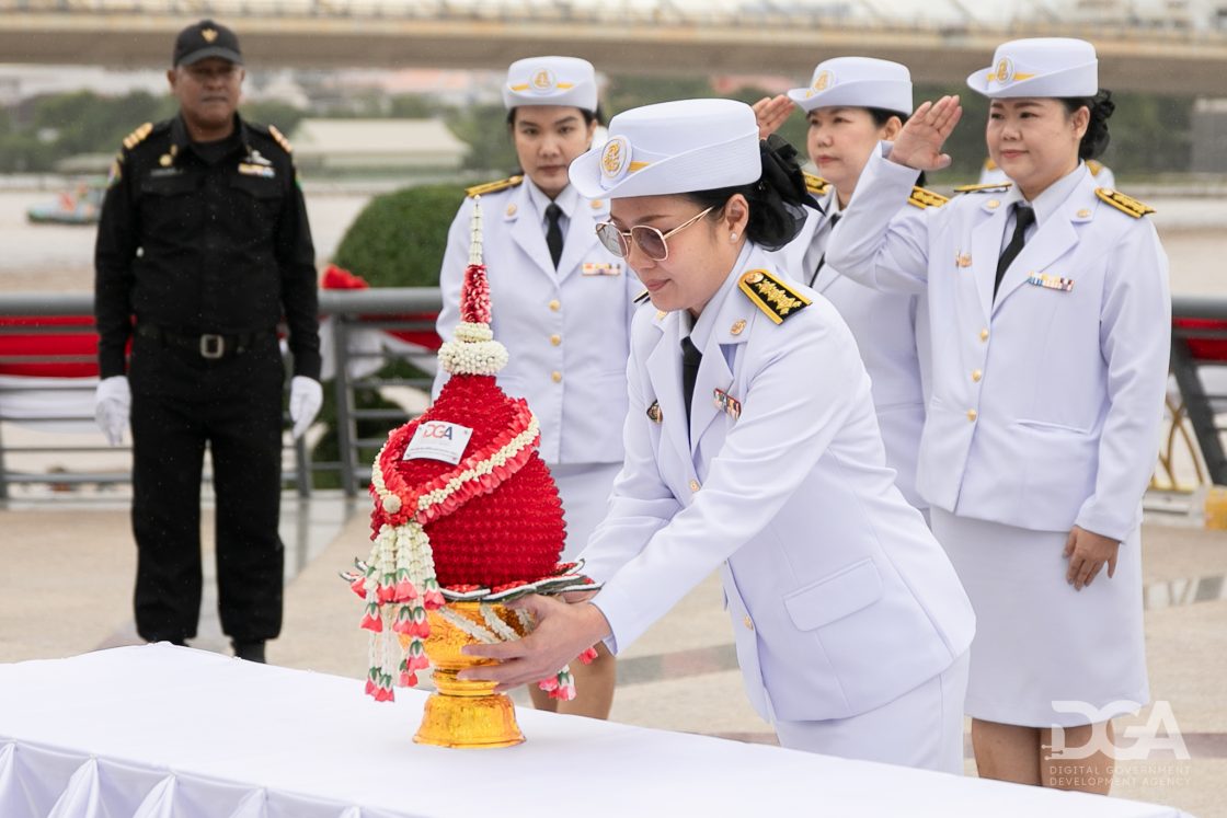 DGA เข้าร่วมพิธีวางพุ่มดอกไม้ถวายราชสักการะพระบรมราชานุสาวรีย์พระบาทสมเด็จพระปรเมนทรมหาอานันทมหิดล พระอัฐมรามาธิบดินทร เนื่องในโอกาสวันคล้ายวันพระบรมราชสมภพครบ 100 ปี 20 กันยายน 2568