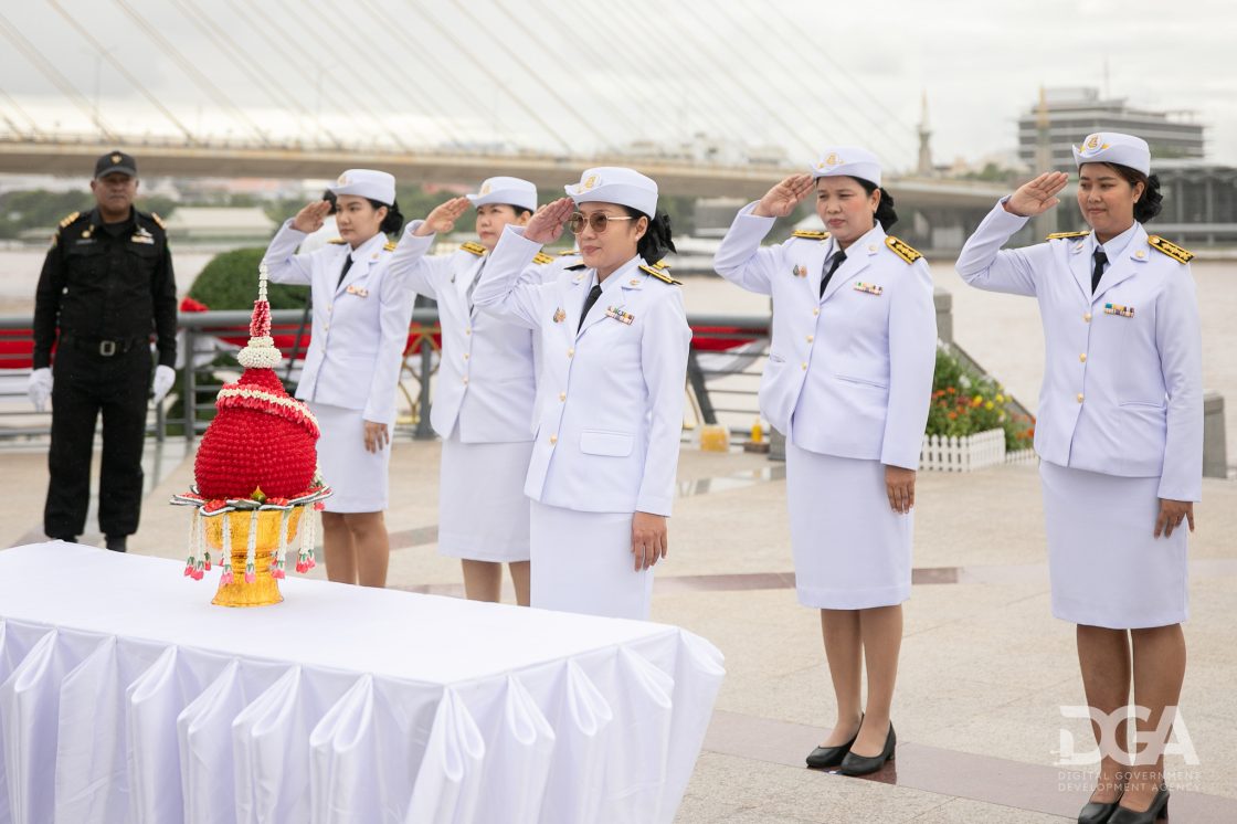 DGA เข้าร่วมพิธีวางพุ่มดอกไม้ถวายราชสักการะพระบรมราชานุสาวรีย์พระบาทสมเด็จพระปรเมนทรมหาอานันทมหิดล พระอัฐมรามาธิบดินทร เนื่องในโอกาสวันคล้ายวันพระบรมราชสมภพครบ 100 ปี 20 กันยายน 2568