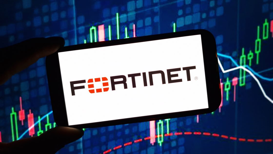 Fortinet เตือนผู้ใช้ FortiSwitch อัปเกรดระบบเพื่อแก้ไขช่องโหว่ Admin Password Change Flaw
