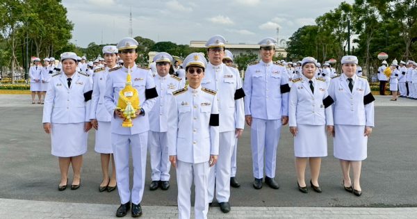 DGA เข้าร่วมพิธีวางพานพุ่มถวายราชสักการะพระบรมราชานุสาวรีย์พระบาทสมเด็จพระบรมชนกาธิเบศร มหาภูมิพลอดุลยเดชมหาราช บรมนาถบพิตร เนื่องในวันคล้ายวันพระบรมราชสมภพฯ วันชาติ และวันพ่อแห่งชาติ