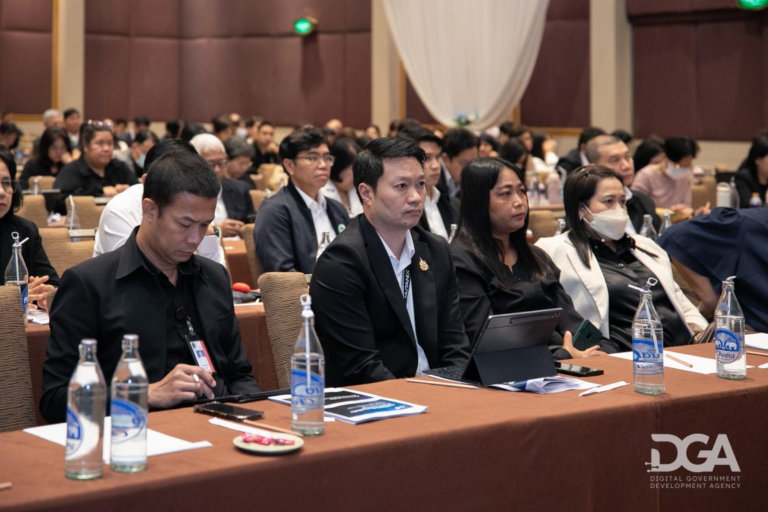 DGA เปิดร่างแผนพัฒนารัฐบาลดิจิทัล รวมพลังเครือข่ายรัฐ-เอกชนปักหมุดทิศทางรัฐบาลดิจิทัล มุ่งสู่บริการภาครัฐ “สะดวก มั่นใจ บริการภาครัฐไทย สำหรับทุกคน”